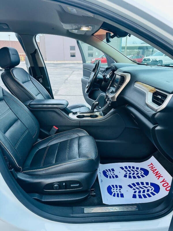 2019 GMC Acadia Denali