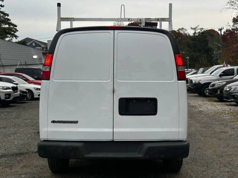 2017 Chevrolet Express 2500