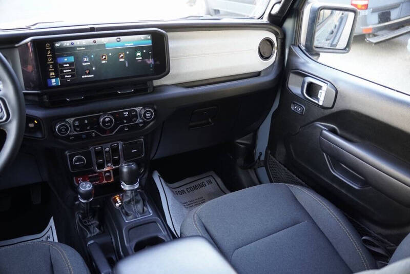 2024 Jeep Wrangler Willys 4xe