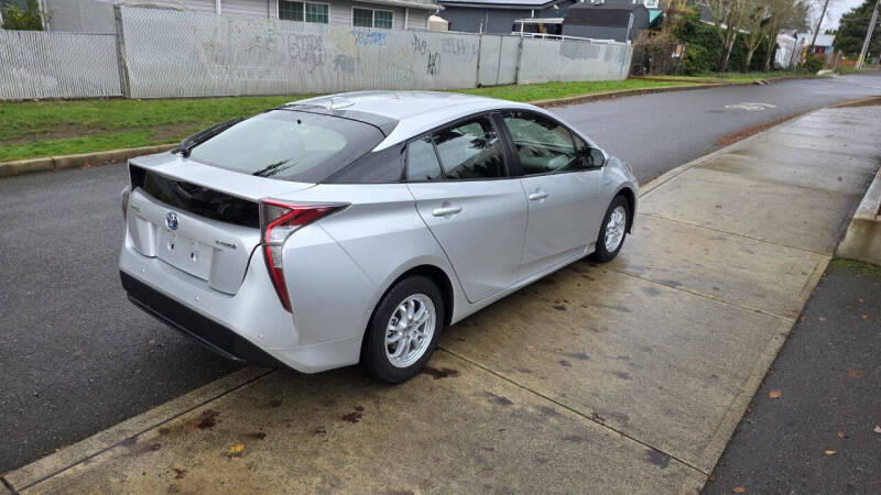 2018 Toyota Prius Two