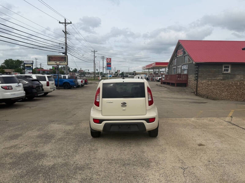 2013 Kia Soul +