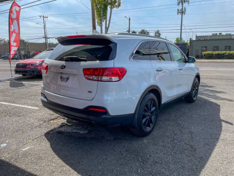 2016 Kia Sorento LX