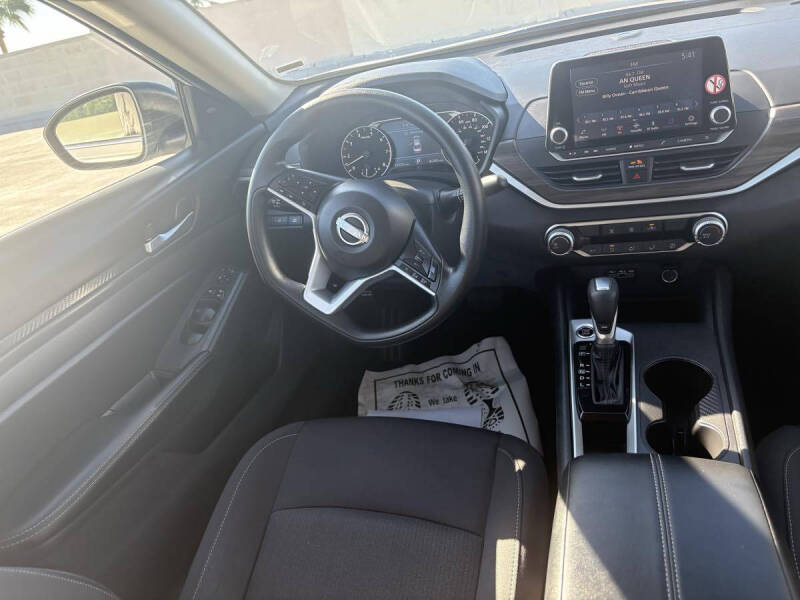 2025 Nissan Altima 2.5 SV