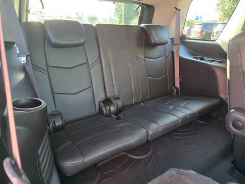 2017 Cadillac Escalade Luxury