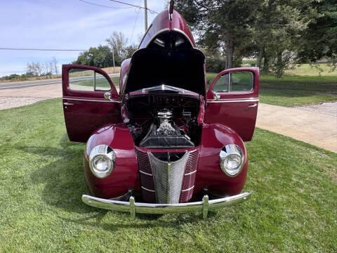 1940 Ford Deluxe