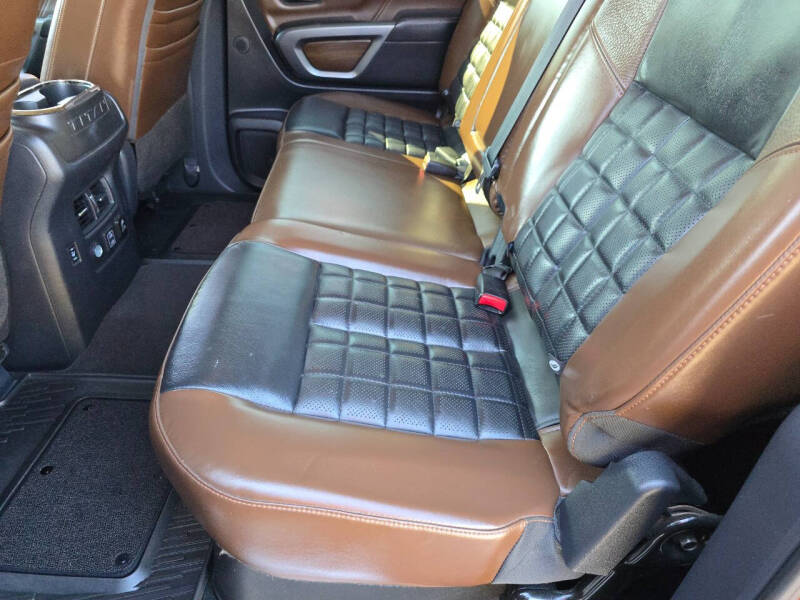 2019 Nissan Titan Platinum Reserve