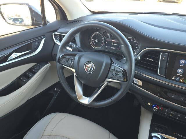 2023 Buick Enclave Essence