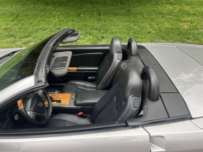 2004 Cadillac XLR