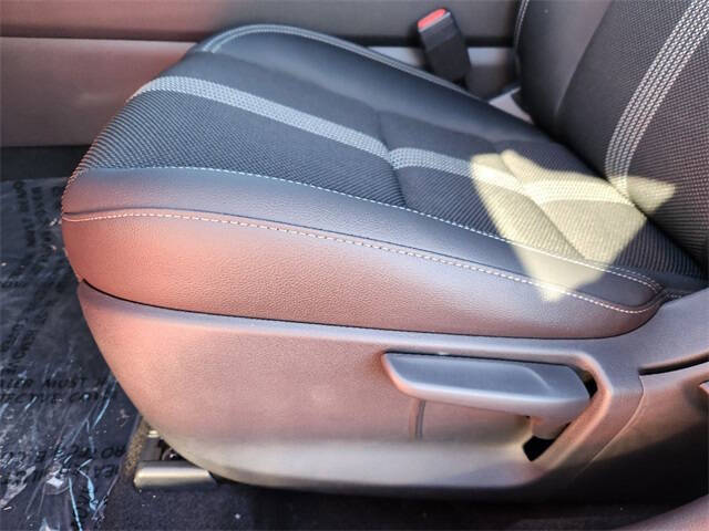 2025 Mazda CX-50 2.5 S Select