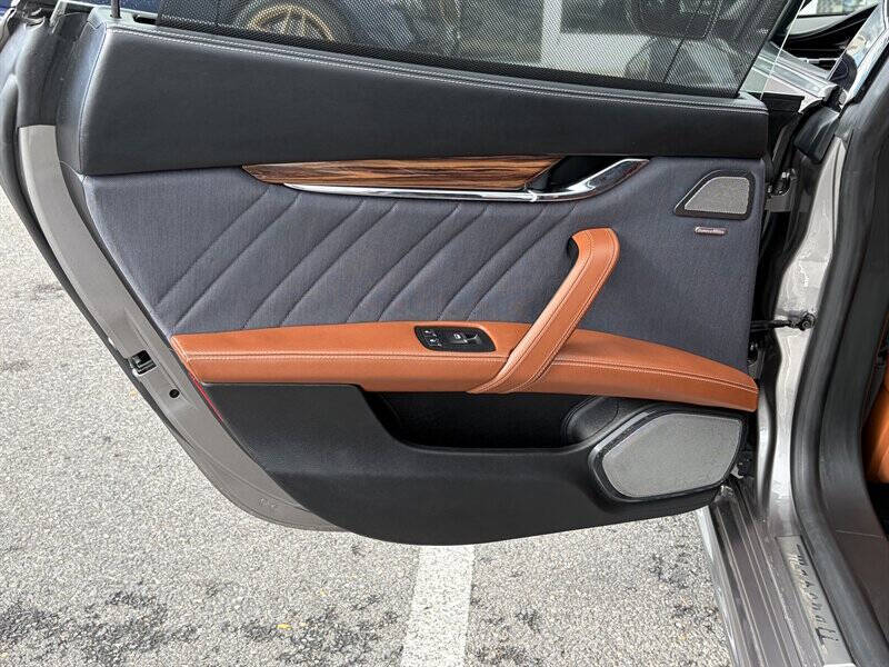 2017 Maserati Quattroporte S GranLusso