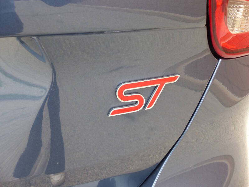 2018 Ford Focus ST
