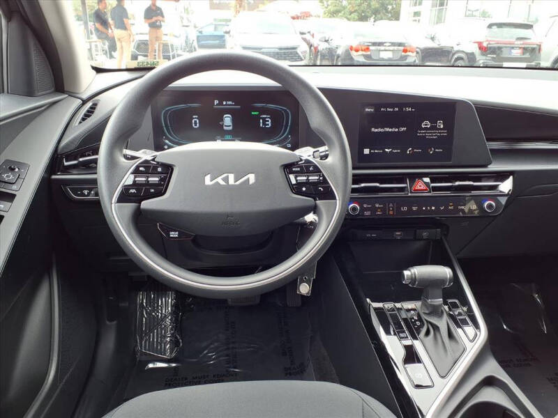 2025 Kia Niro LX