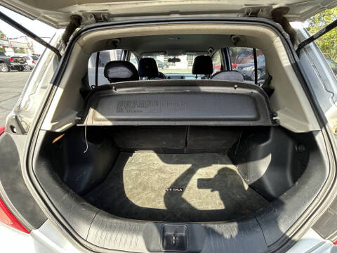 2008 Nissan Versa 1.8 S