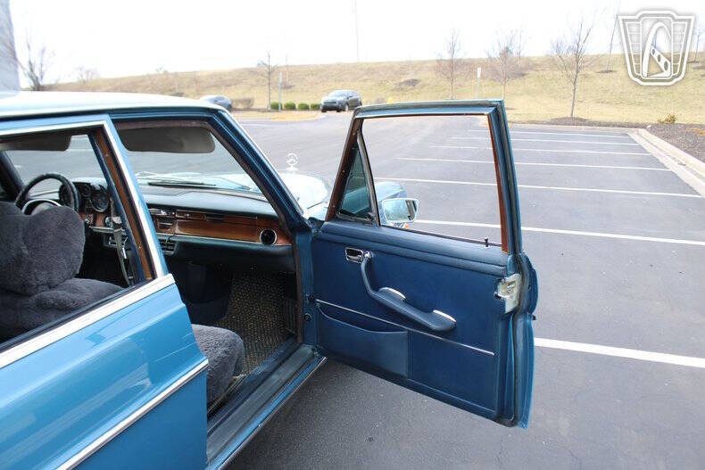 1973 Mercedes-Benz 280-Class