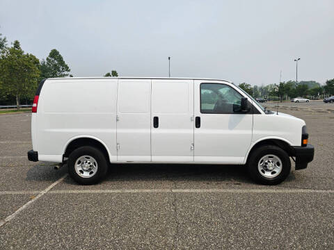 2021 Chevrolet Express 2500