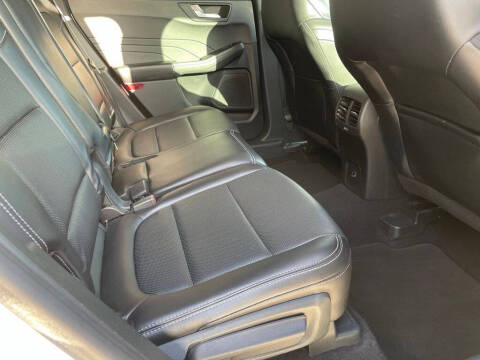 2022 Ford Escape SEL