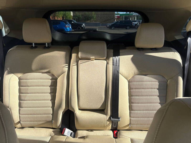 2023 Ford Edge SE