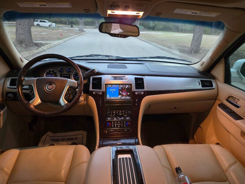 2013 Cadillac Escalade ESV Luxury