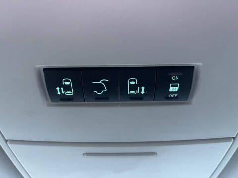 2010 Chrysler Town and Country Touring