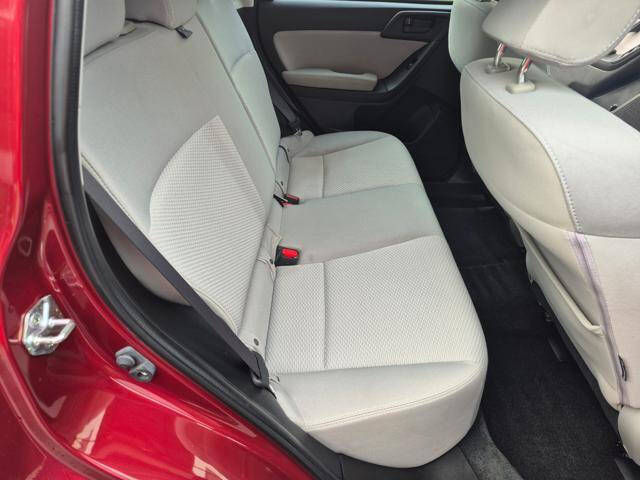 2016 Subaru Forester 2.5i