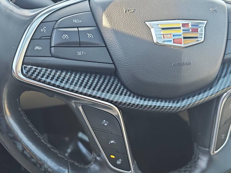 2018 Cadillac XT5 Luxury