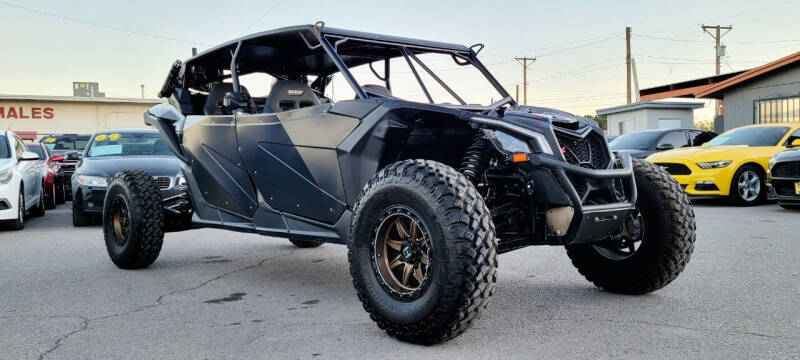 2019 Can-Am MAX XRS
