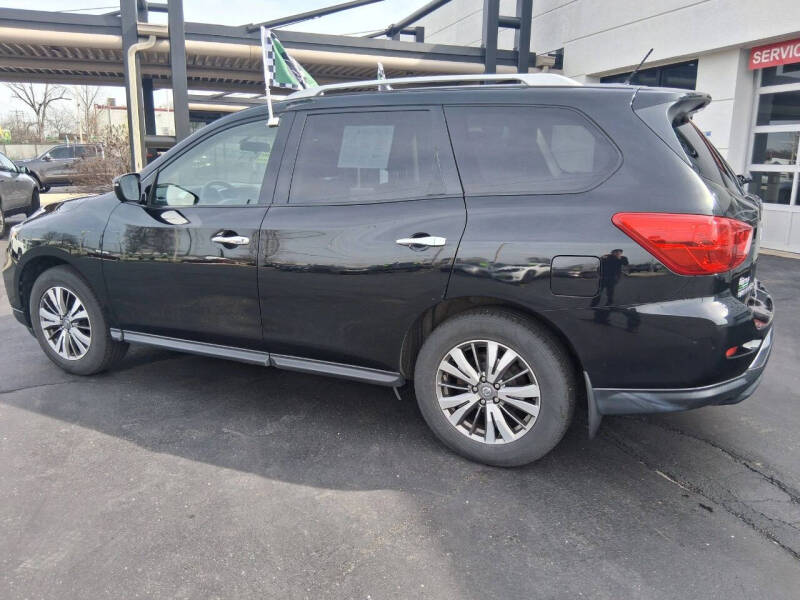 2018 Nissan Pathfinder S