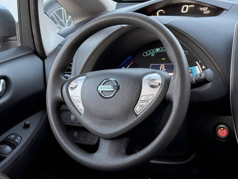 2016 Nissan LEAF S-24