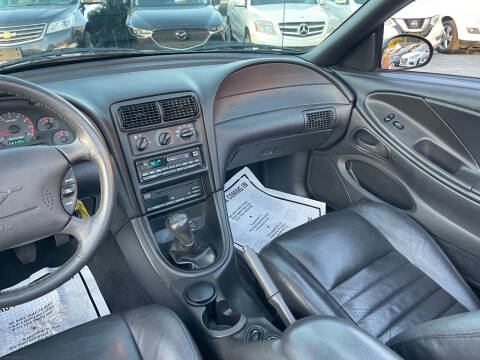 2000 Ford Mustang GT