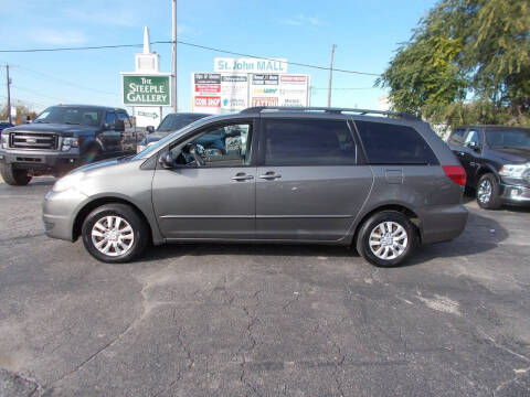 2004 Toyota Sienna LE 7 Passenger