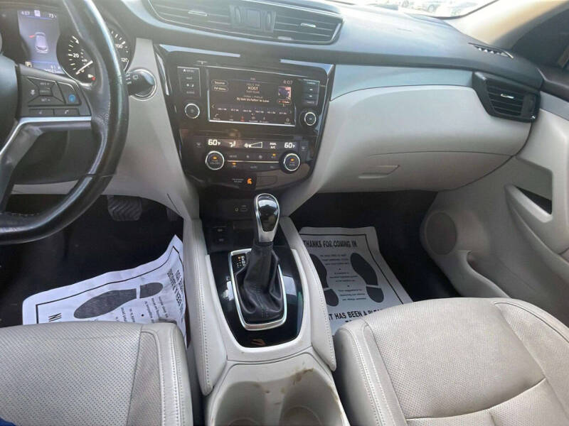 2020 Nissan Rogue Sport SL