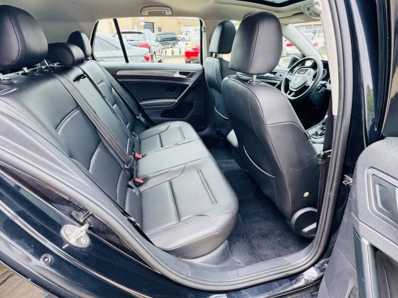2021 Volkswagen Golf TSI