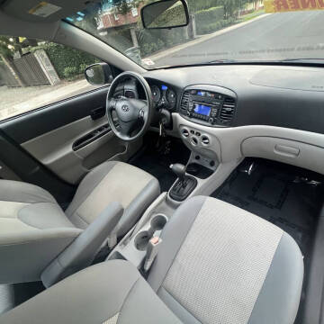 2011 Hyundai Accent GLS