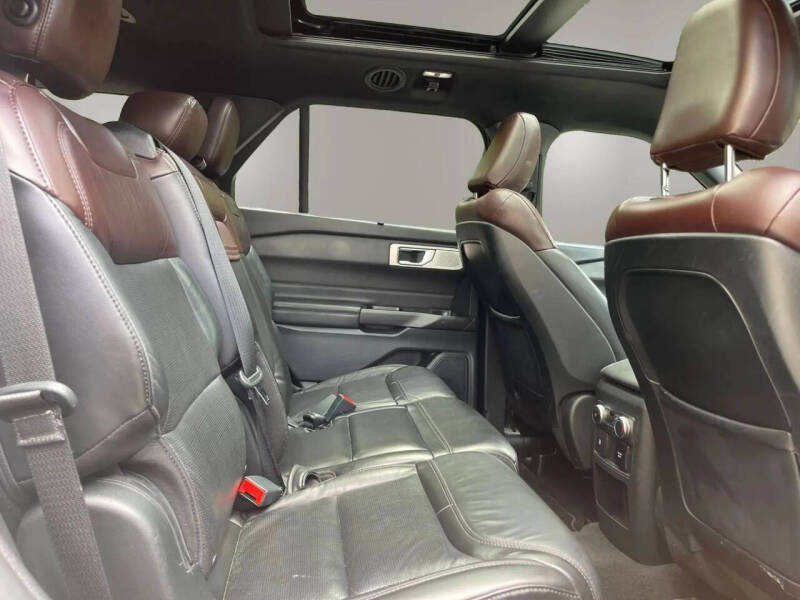 2020 Ford Explorer Platinum