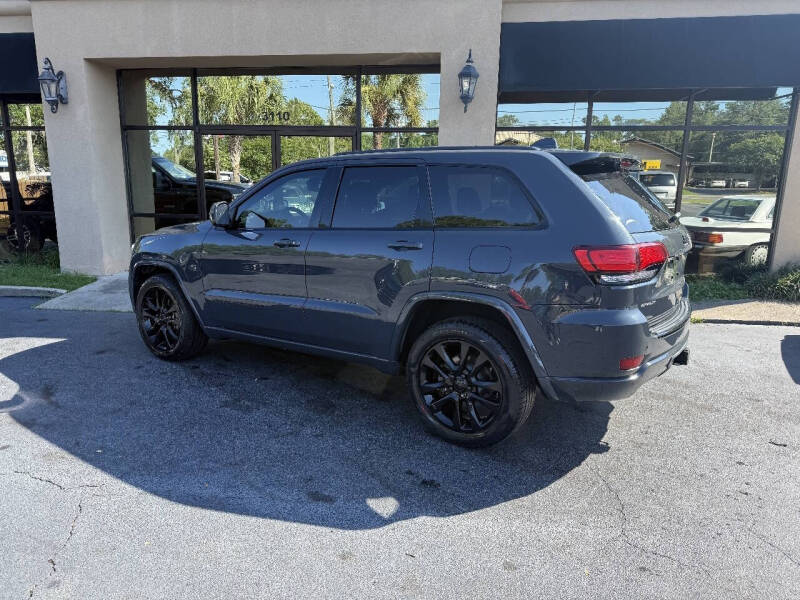 2017 Jeep Grand Cherokee Laredo