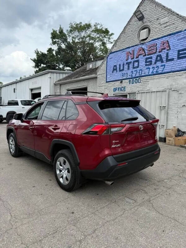 2019 Toyota RAV4 LE