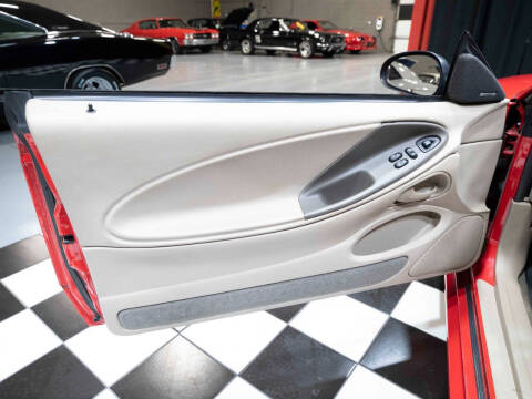 2003 Ford Mustang GT Deluxe