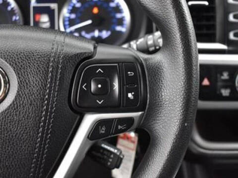 2018 Toyota Highlander LE