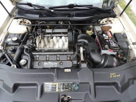2002 Lincoln Continental
