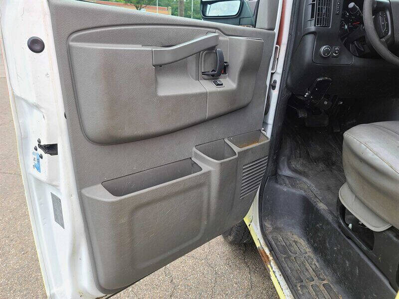 2016 GMC Savana 2500