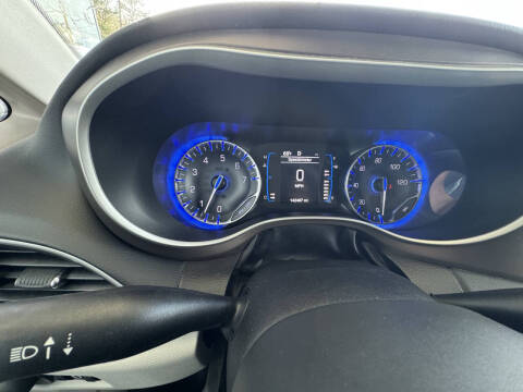 2017 Chrysler Pacifica LX