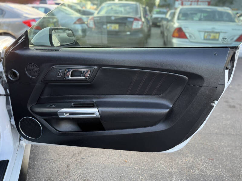 2016 Ford Mustang EcoBoost Premium