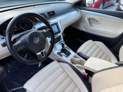 2010 Volkswagen CC Luxury