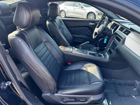 2013 Ford Mustang V6 Premium