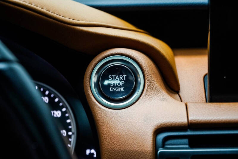 2024 Lexus IS 350 F SPORT Design