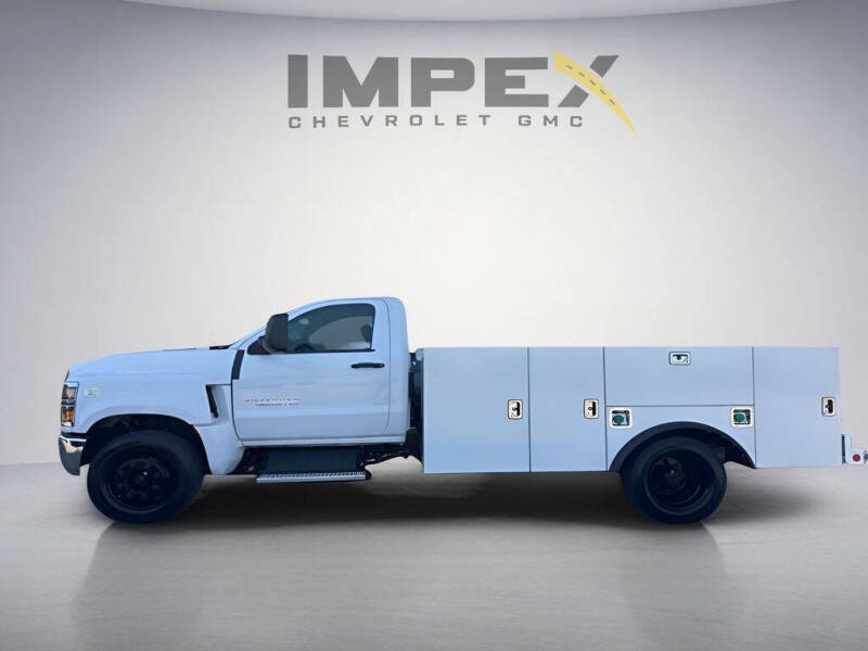 2024 Chevrolet Silverado 5500HD