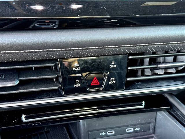 2025 Volkswagen Atlas Cross Sport SE