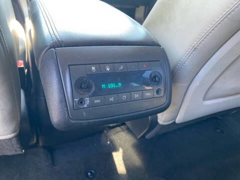 2011 Chevrolet Traverse LTZ