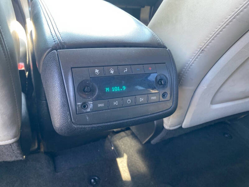 2011 Chevrolet Traverse LTZ