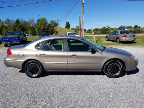 2007 Ford Taurus for sale at CAR-MART AUTO SALES in Maryville TN